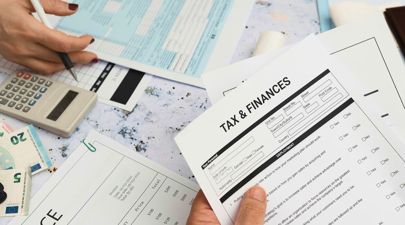 How Are U.S. Retirees Taxed After Moving To France?